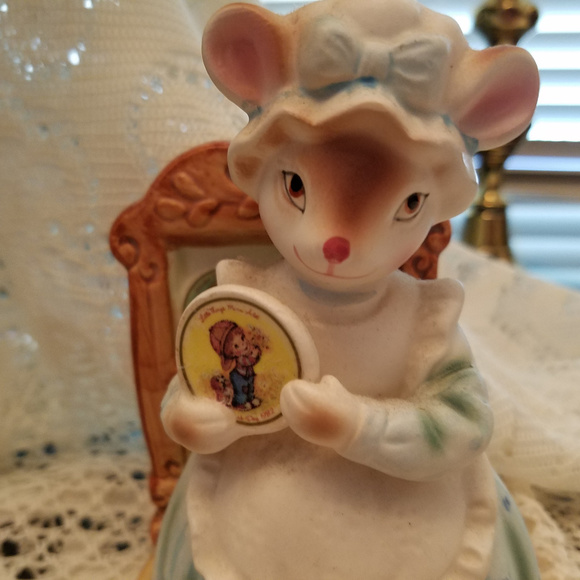 Vintage Avon Cherished Moments Collection Mouse - Picture 2 of 4